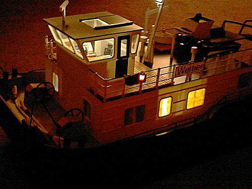 schubschiff_werner_beleuchtet